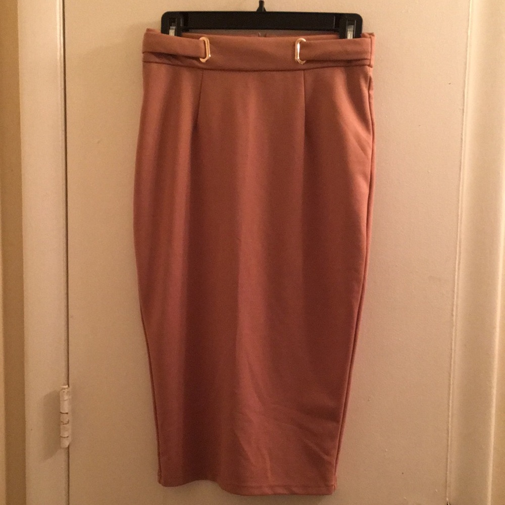 Peach/Rose colored Pencil skirt